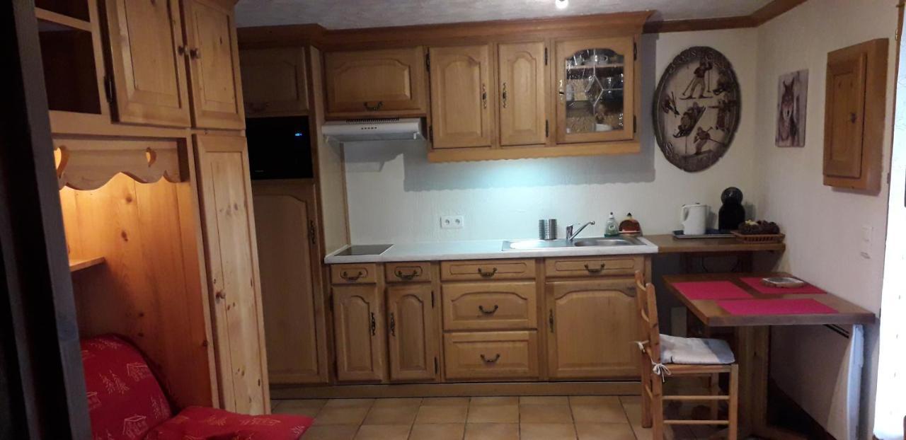 A4 Km De Megeve Tres Joli Studio Avec Jacuzzi ,Vue Sur Les Montagnes Au Calme Praz-sur-Arly Exterior foto