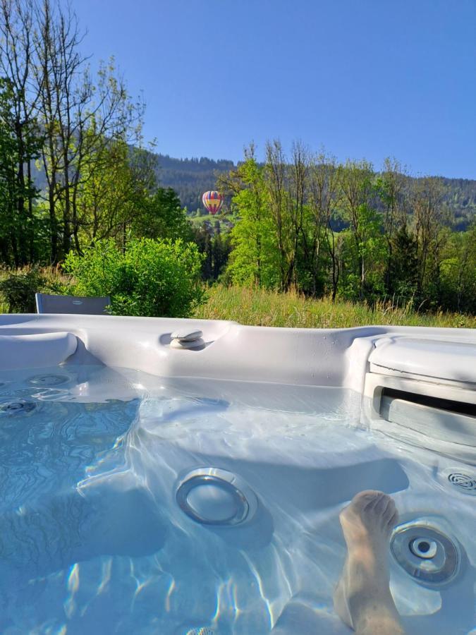 Ferienwohnung A4 Km De Megeve Tres Joli Studio Avec Jacuzzi ,Vue Sur Les Montagnes Au Calme Praz-sur-Arly Exterior foto